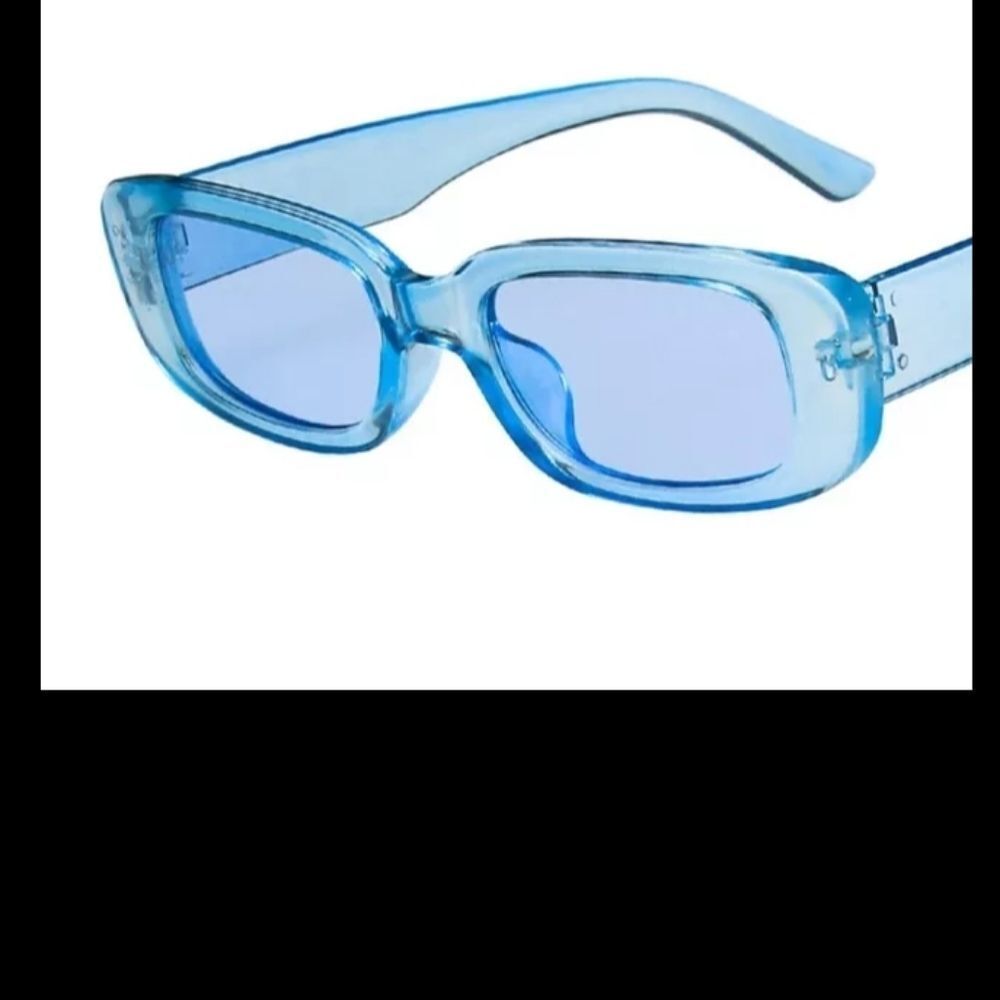 NWOT Y2K Blue Sunglasses